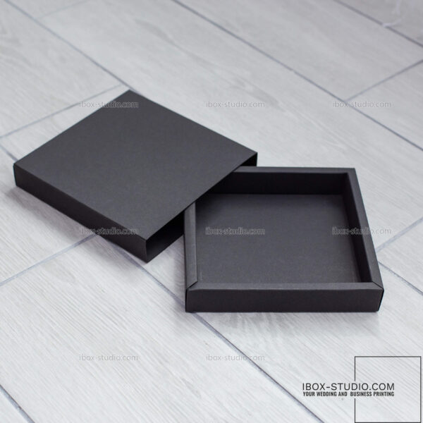 Коробочка "upk_45" (18 х 18 х 3см)